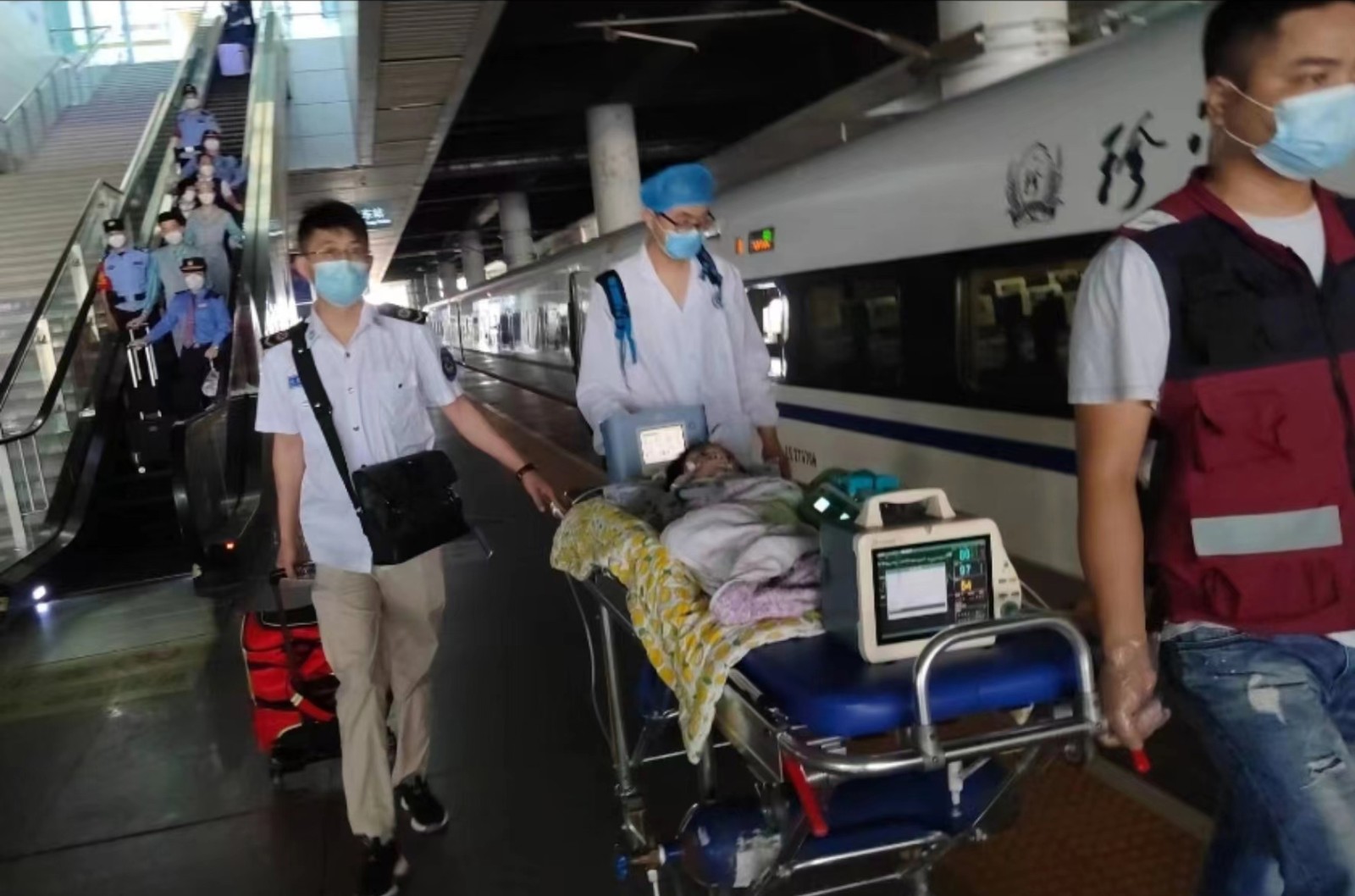 琼中高铁转运公司